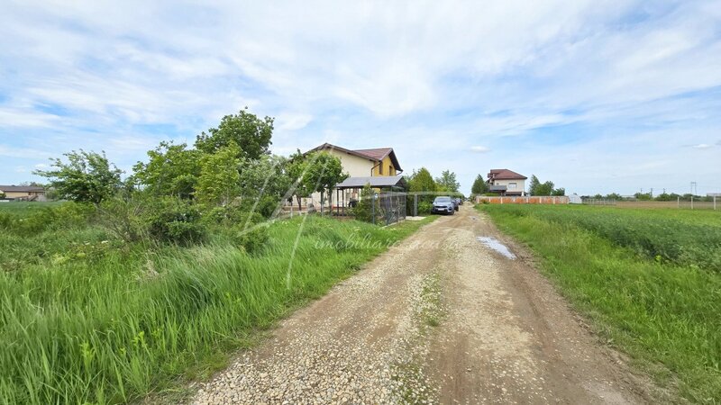 Bolintin Deal, teren intravilan in zona rezidentiala, la 1 km de A0 si A1.