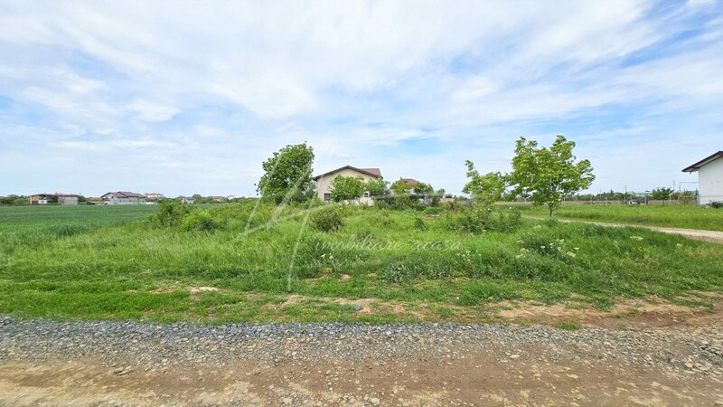 Bolintin Deal, teren intravilan in zona rezidentiala, la 1 km de A0 si A1.